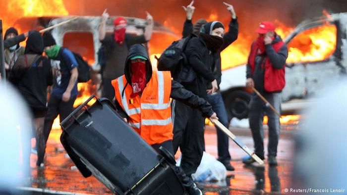 Clashes at anti-austerity reforms protest in Brussels