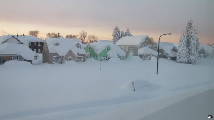 Deadly snowstorm hits northern US