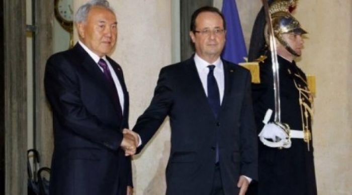 French President Francois Hollande is paying an official visit to Kazakhstan on December 5-6