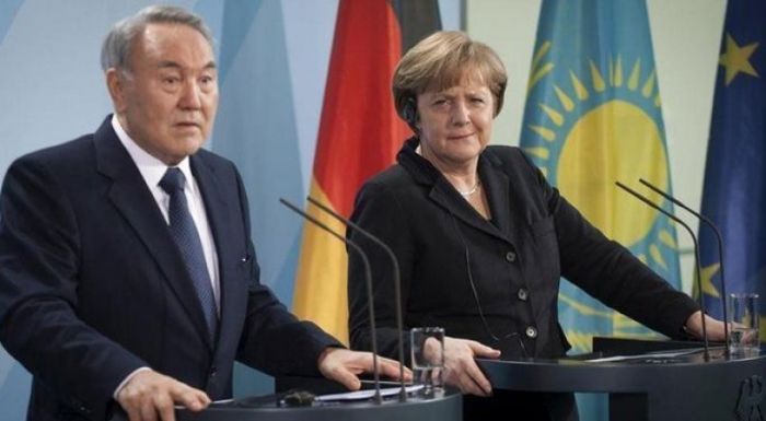 Nazarbayev to discuss Ukrainian crisis and Astana meeting with Merkel in Berlin on January 9