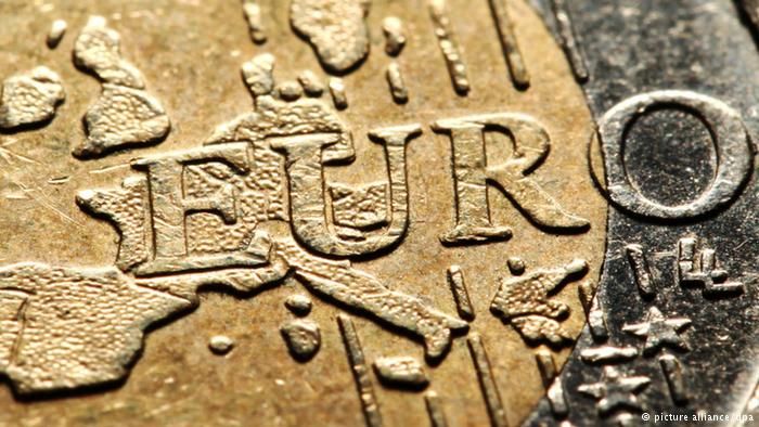 Euro hits lowest level against dollar in 11 years after ECB plan