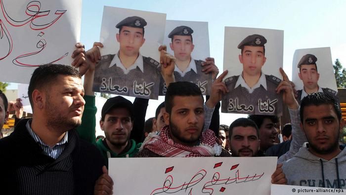 Jordan executes 2 al-Qaida prisoners after 'Islamic State' kills pilot