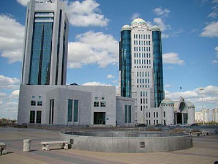 Kazakh Senate passes 'gay propaganda' bill