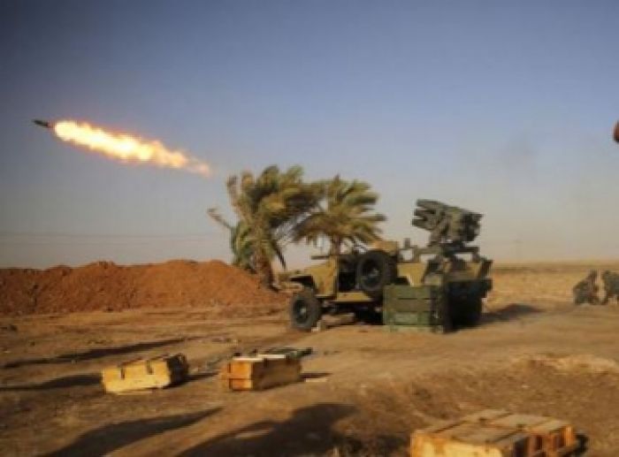 Iraq army and Shi'ite militias launch attacks north of Baghdad