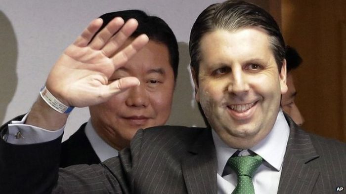 Slashed US ambassador Lippert leaves South Korea hospital