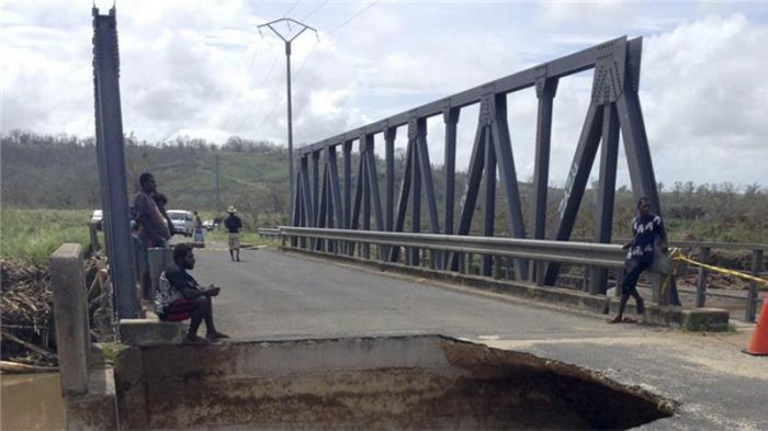 90% of capital Port Vila in Vanuatu wiped out by 'monster' Cyclone Pam