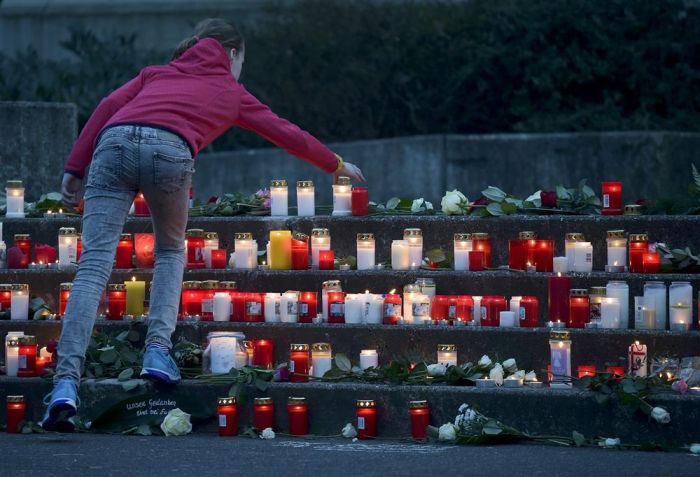 ‘The plane is disintegrated': 150 dead as Airbus A320 goes down in Southern France