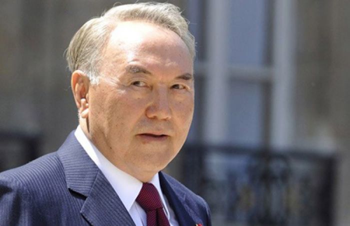 Nazarbayev: switch Kazakh letters to Latin by 2025