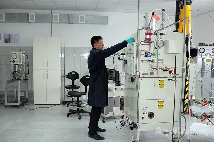 ​Superlaboratory for oil industry workers