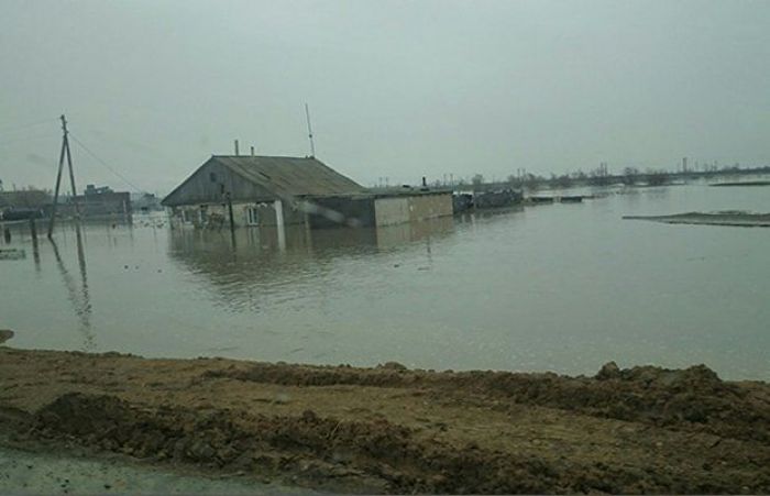Atyrau collecting aid in humanitarian campaign for flood victims of Karaganda region