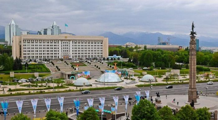 Nazarbayev supports eco-friendly Almaty: city centre to become exclusively pedestrian