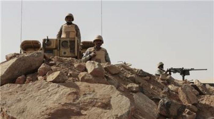 Saudi Arabia assembles 'massive force' on Yemen border