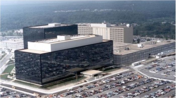 ​US:intelligence services powers of phone tapping expired