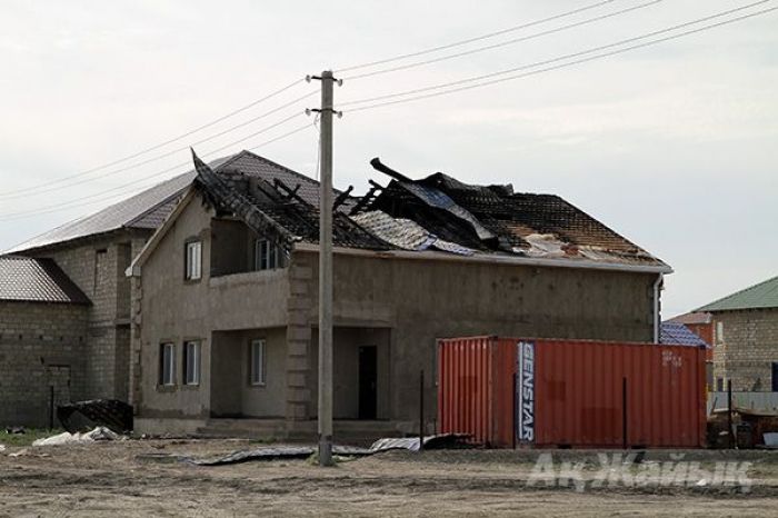 ​Lightning set fire to house in Atyrau