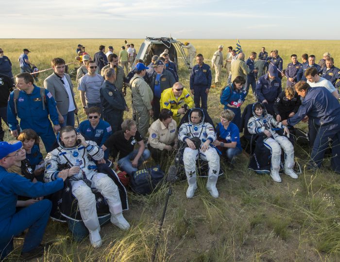 Record Setting Italian Female Astronaut and ISS Crewmates Land in Kazakhstan