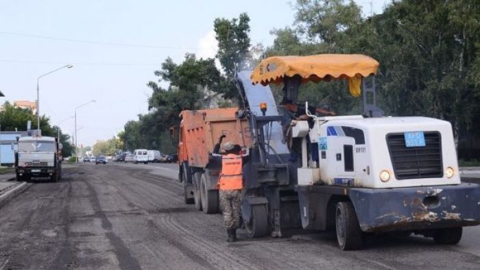 Nearly 270bn tenge budgeted for road projects in 2015