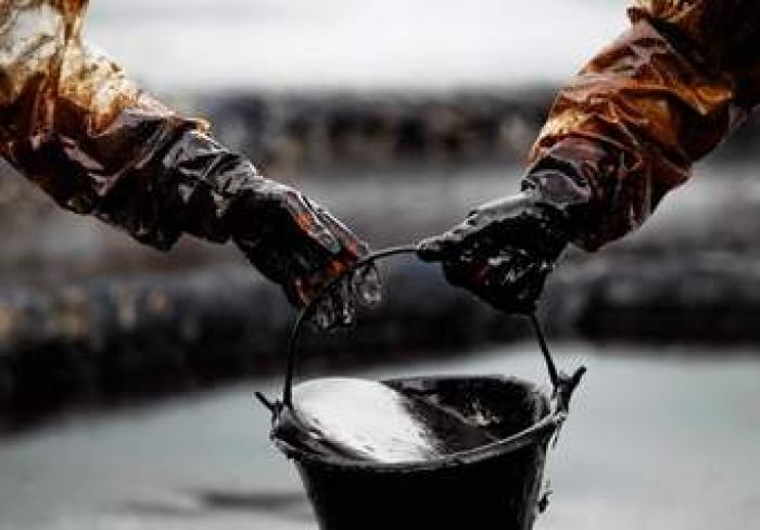 Gloom in Energy Sector as Oil Price Falls