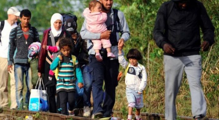 Migrants crossing into Hungary hit record levels