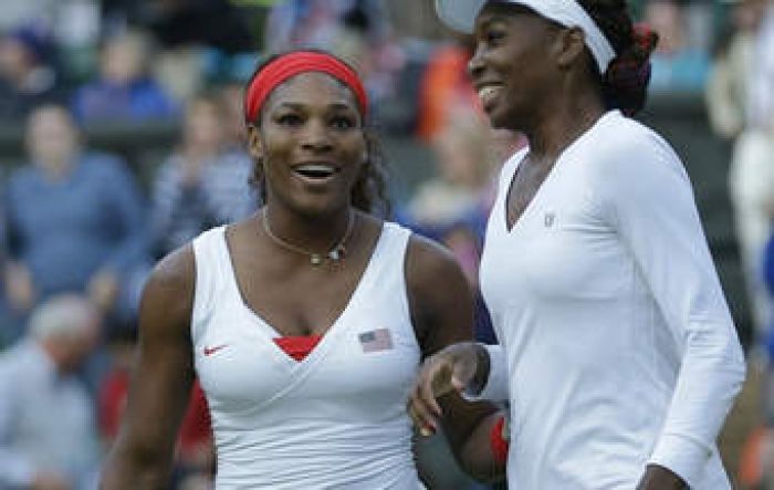 US Open 2015: Williams sisters to meet in quarters