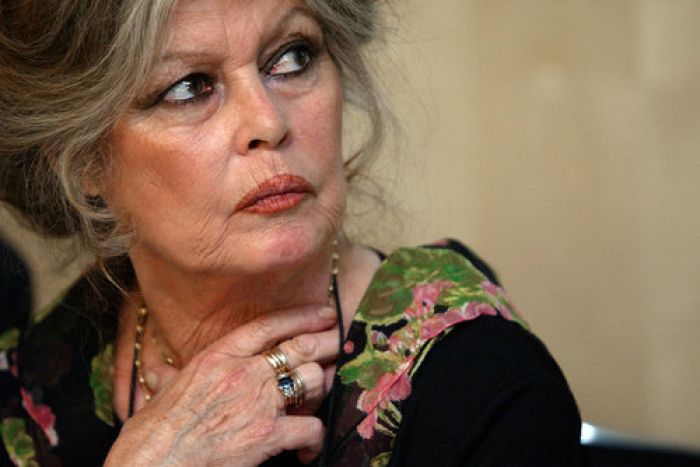 Brigitte Bardot threatens to become Russian if elephants are killed