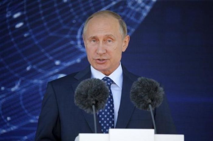 Russia seizes initiative in Syria crisis; France bombs Islamic State