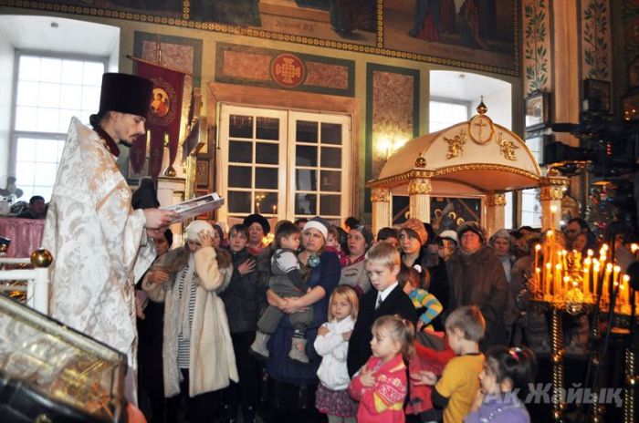 Christmas in Atyrau Dormition Cathedral