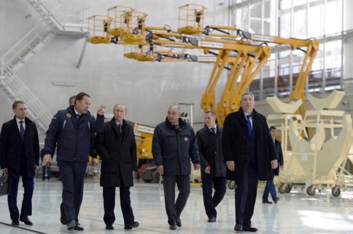 Putin chides officials for delays in cosmodrome construction