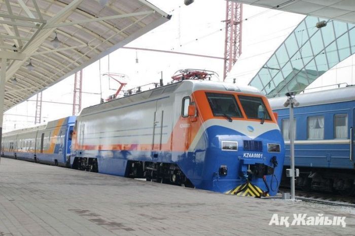 ​"Atyrau - Almaty" train car was covered with smoke (+VIDEO)