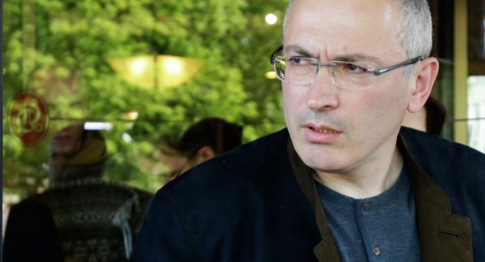 Khodorkovsky Under Arrest in Absentia, Placed on Int'l Wanted List  