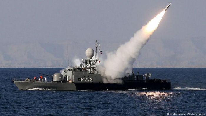 US: Iranian navy fires rockets near US warships