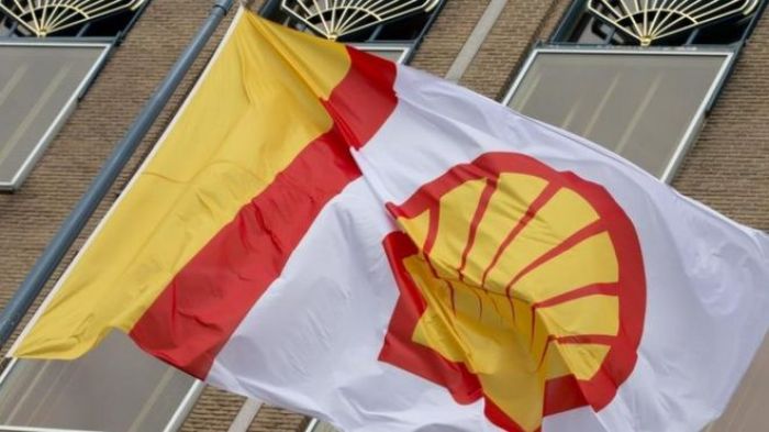 Shell confirms 10,000 job cuts and a steep profits fall