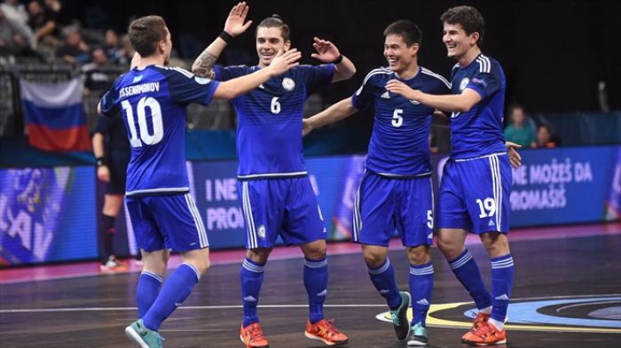 Sensation: Debutants Kazakhstan oust holders Italy, Kazakhstan 5-2 Italy