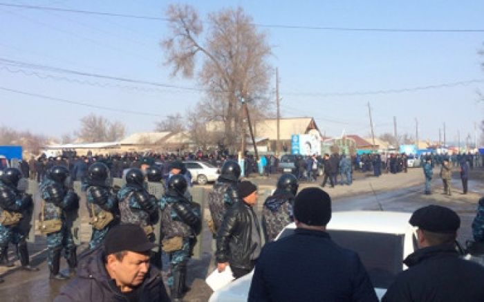 Murder of 5yo boy triggers ethnic tensions in Kazakh village; Interior Minister says 'situation normalized' (VIDEO)