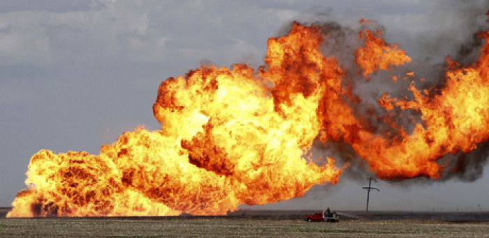 Oil pipeline blown up in Turkey