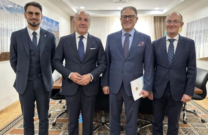 Kazakh Foreign Ministry Hosts Senators from Spain