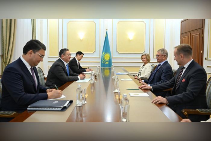 Kazakh Foreign Minister Held a Meeting with Leadership of Poland’s POLFARMA Group