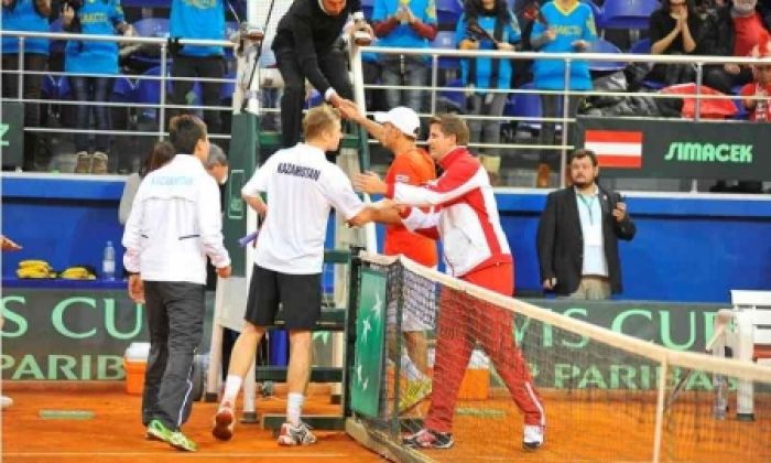 Davis Cup: Kazakhs take a shock 2-0 lead (Update)