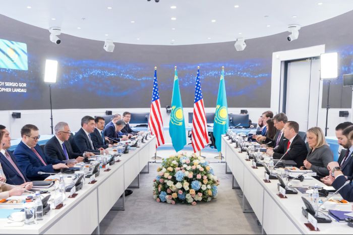 Bektenov Discusses Trade and Economic Cooperation with U.S. Officials