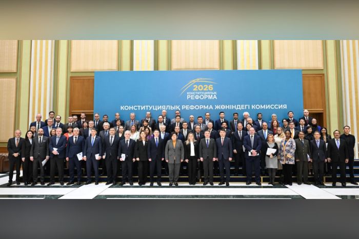 Draft of New Constitution Presented to Diplomatic Corps, International Institutions and Experts