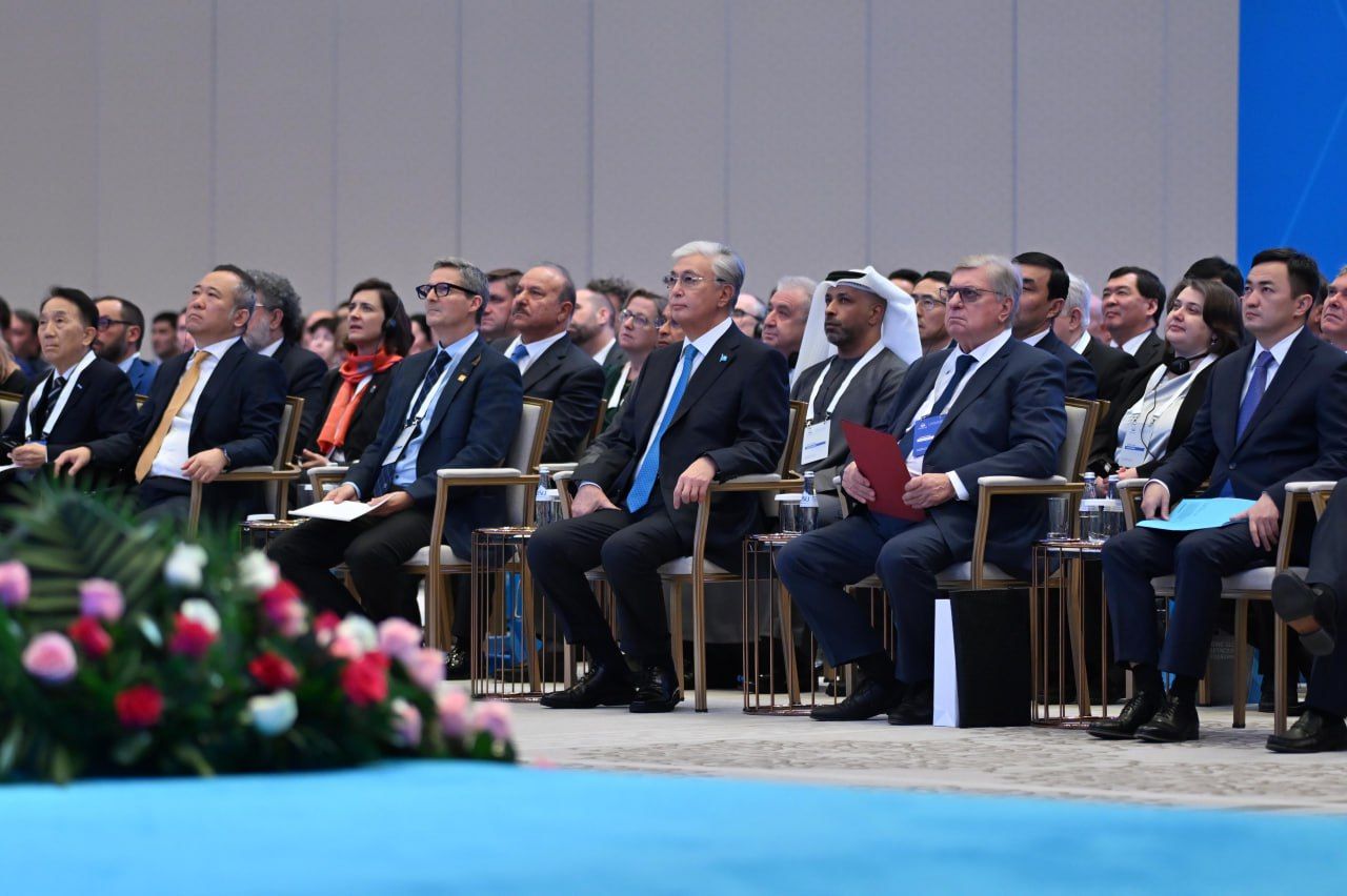 Соғыс кезіндегі секс туралы порнографиялық оқиғаларды қараңыз.