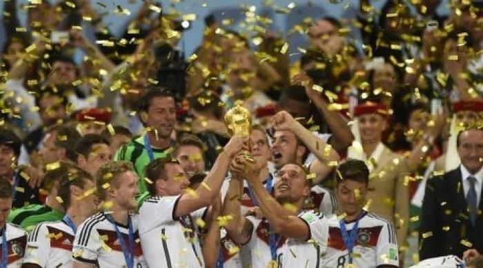 Германия құрамасы футболдан әлемнің төрт дүркін чемпионы