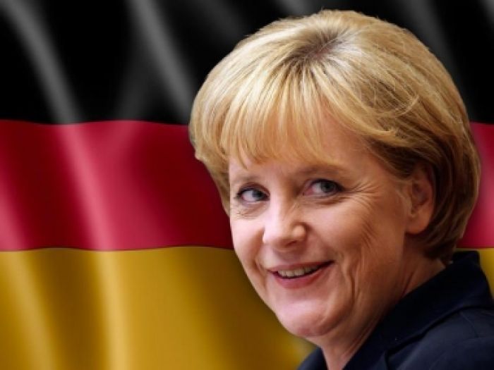 Меркель мерзімінен бұрын отставкаға кетпейтінін мәлімдеді