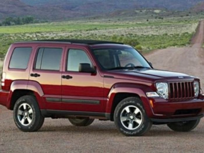 Chrysler 800 мыңға тарта Jeep автокөлігін кері қайтарып алмақ