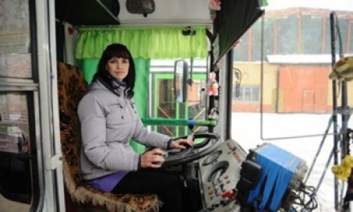 Беларусь Үкіметі әйелдерге автобус жүргізуге тыйым салды