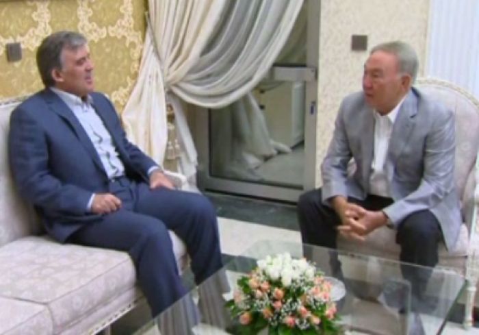 Мемлекет басшысы Нұрсұлтан Назарбаев Абдулла Гүлмен кездесті