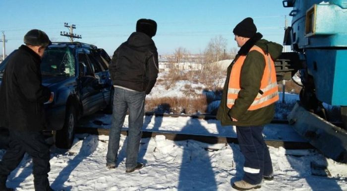 Арқалықта пойыз бен Subaru Forester соқтығысты