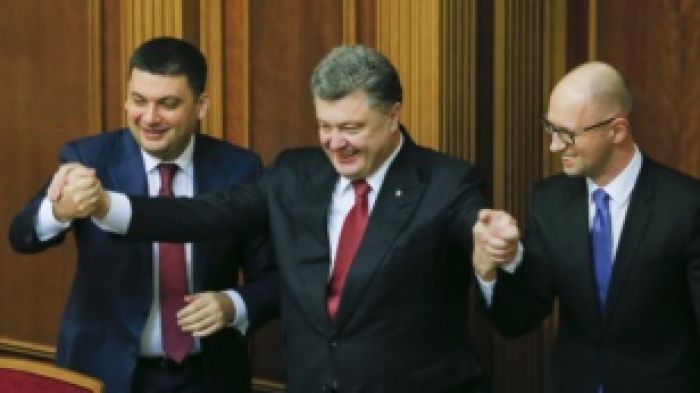 Украинада Яценюк премьерлікке қайта сайланды