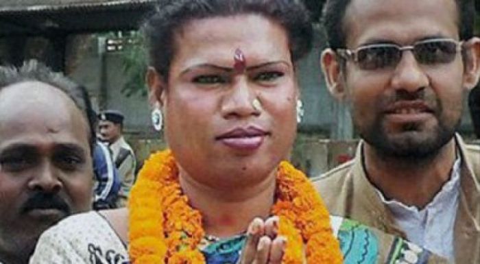 Үндістанда тұңғыш рет трансгендер мэр болып сайланды