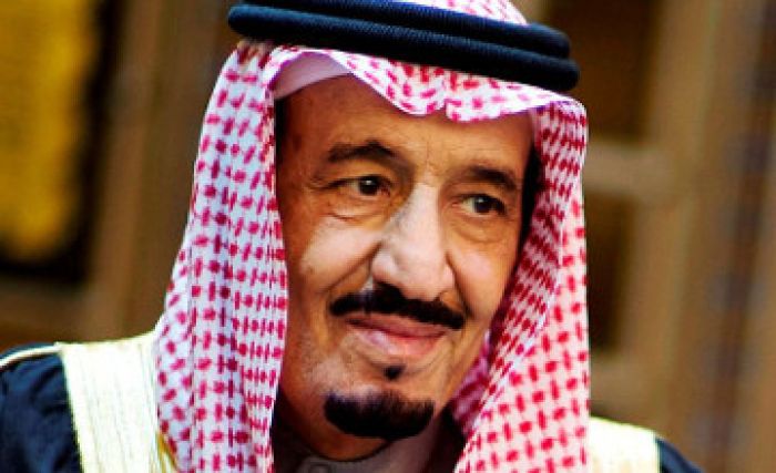 Сауд Арабиясының жаңа королі ел азаматтарына 30 млрд. доллар таратты