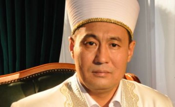 Бас мүфти Рамазанда су тасқынынан зардап шеккендерге көмектесуге шақырды